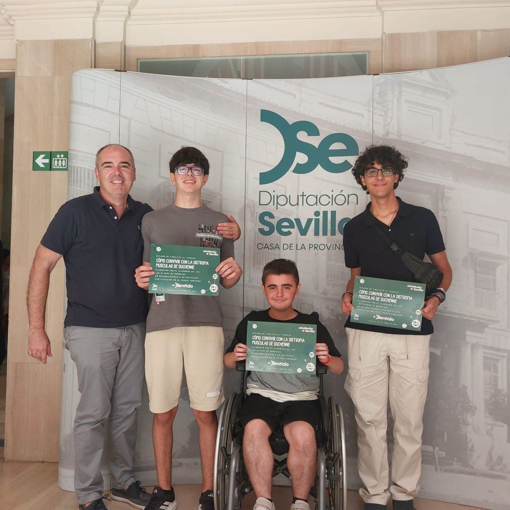 Alumnos del IES Los Álamos de Bormujos, finalistas del concurso ConSentido con un trabajo sobre la distrofia muscular de Duchenne