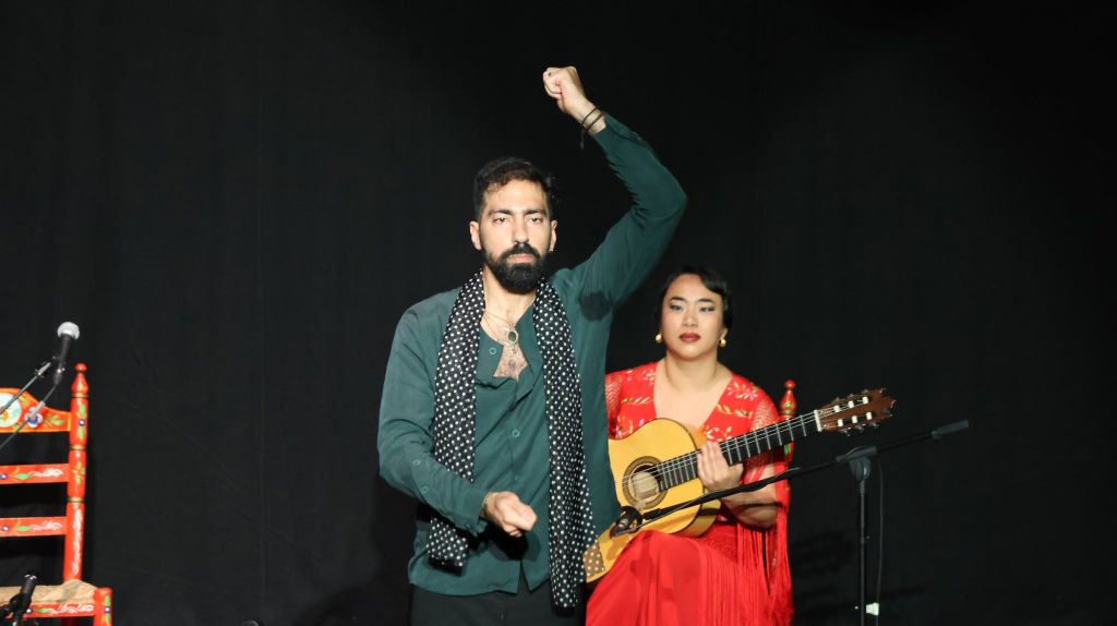 Palomares del Río acoge la segunda jornada del Festival Guirijondo con formación, investigación y arte en vivo